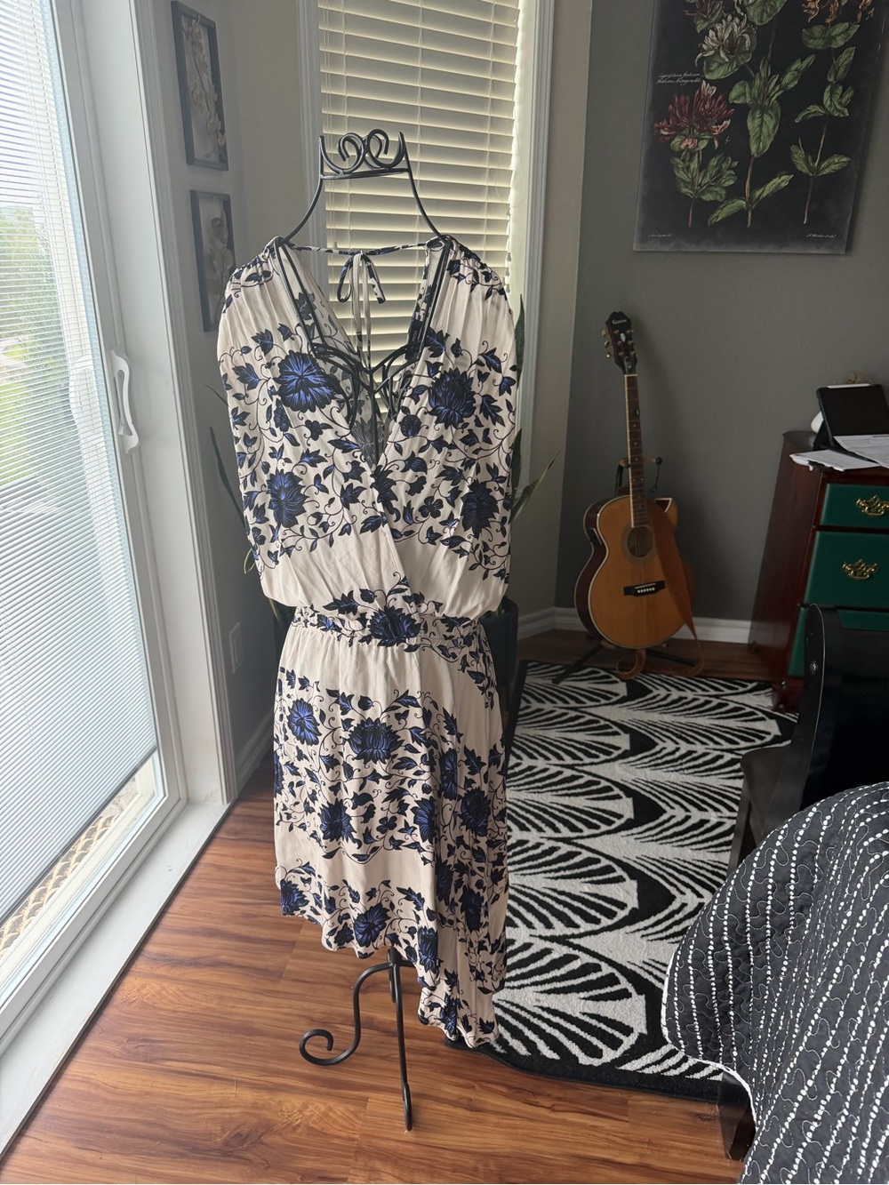 Ella Moss Cream Dress with Blue Floral Print size medium